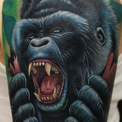 手臂写实愤怒的黑色大猩猩纹身图案