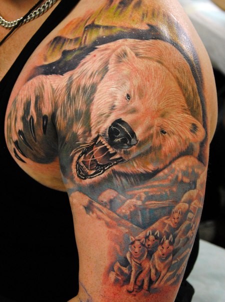 大臂彩色的北极熊与狗队纹身图案