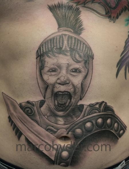非常逼真的独特黑白罗马男孩战士装甲纹身图案