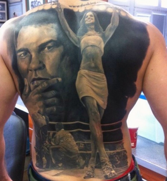 非常逼真黑白拳击主题人物肖像满背纹身图案