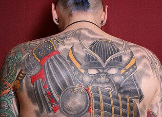 背部邪恶的武士纹身图案