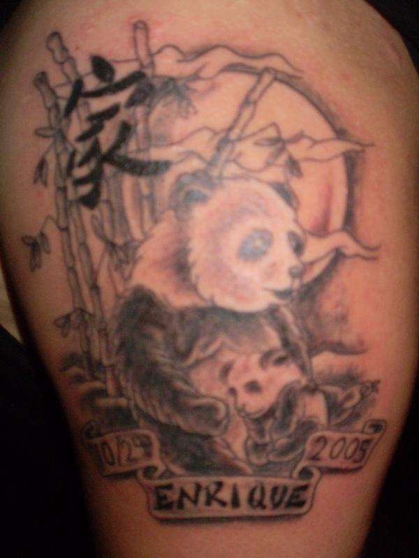 大臂熊猫竹子汉字英文纹身图案