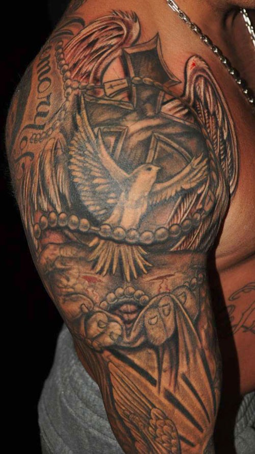 手臂鸽子和十字架宗教风格纹身图案