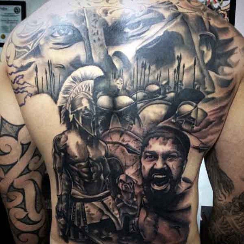 满背巨大的斯巴达主题战士纹身图案