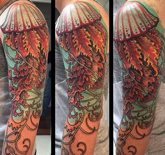 手臂非常好看的彩色水母纹身图案