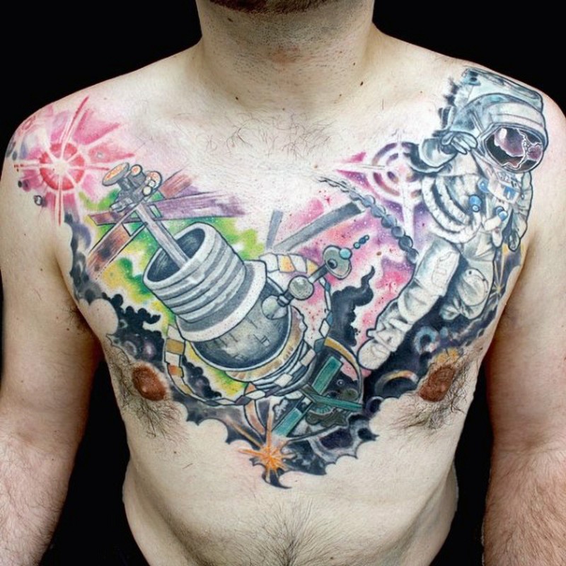 胸部彩色太空为主题的纹身图案