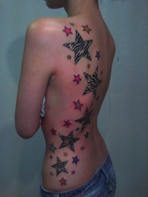 背部可爱的斑马条纹星星纹身图案
