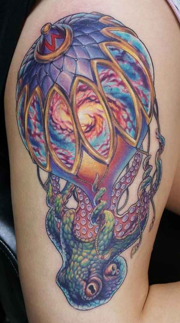 大臂彩色的章鱼与美丽的气球纹身图案