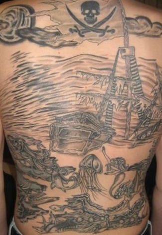海盗主题与美人鱼满背纹身图案