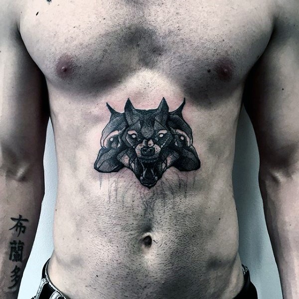 腹部黑色的地狱犬纹身图案