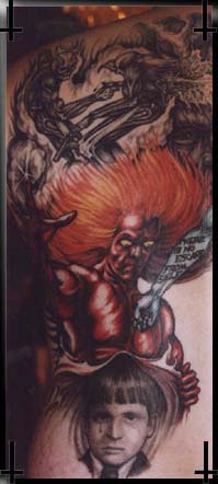 红头发的恶魔与小男孩纹身图案