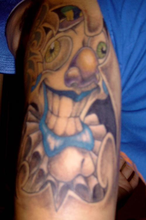 疯狂的小丑手臂纹身图案