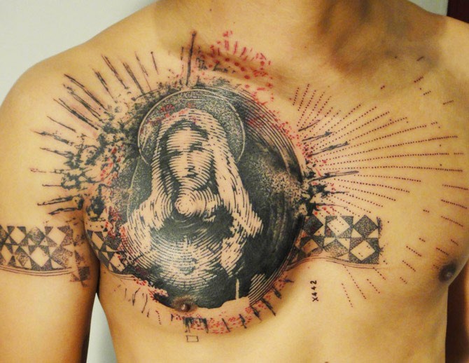 胸部old school黑色指纹圣母几何纹身图案