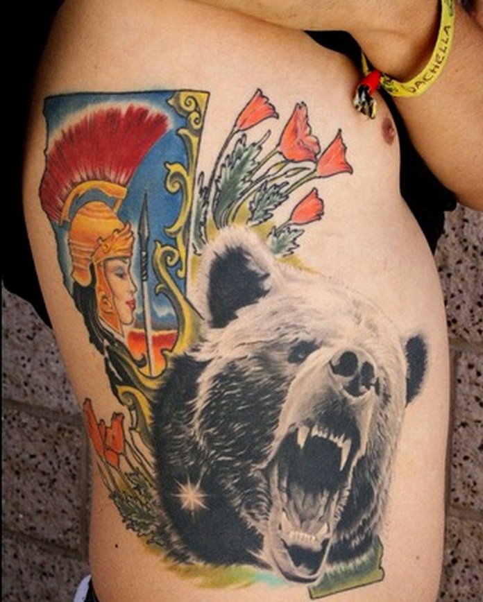 侧肋黑灰色写实熊头纹身图案