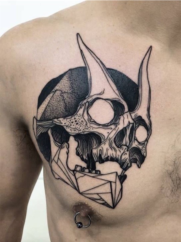 胸部雕刻风格黑色恶魔骨架纹身图案