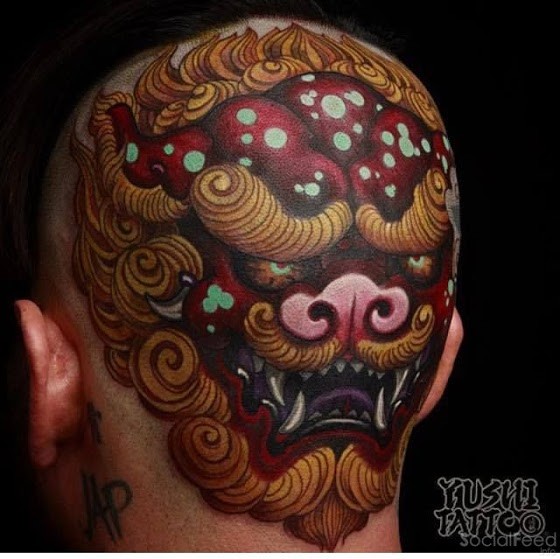 头部彩色经典的亚洲唐狮头像纹身图案