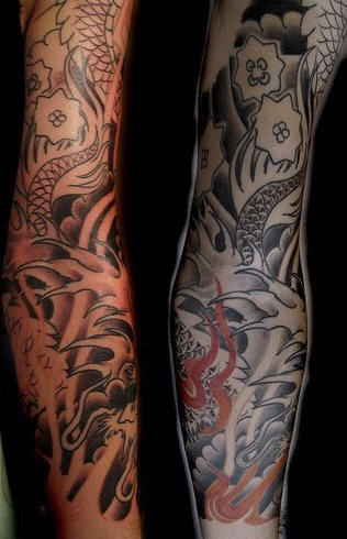 手臂亚洲风格龙和花朵纹身图案