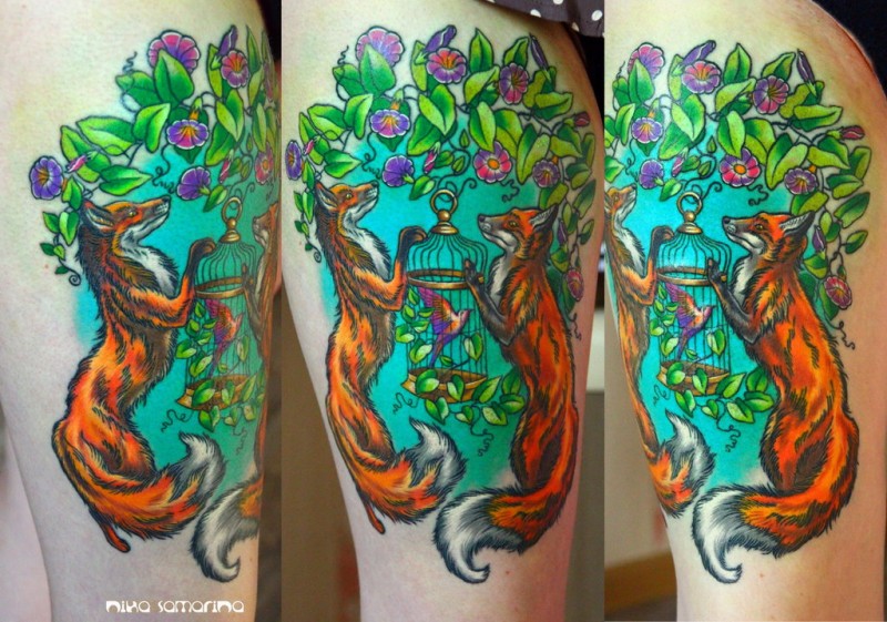 大腿彩色狐狸与鸟笼和花朵纹身图案