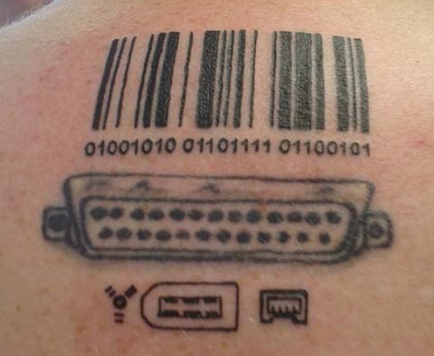 黑色的条形码和电脑端口纹身图案