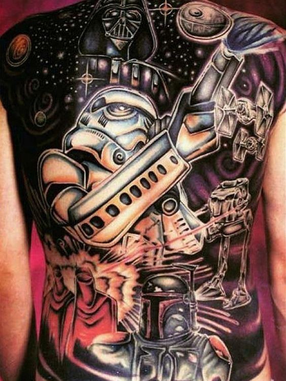 背部很酷的星球大战主题与各种英雄纹身图案