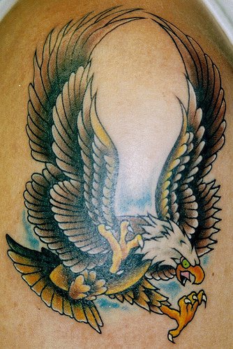 鹰彩绘手臂纹身图案