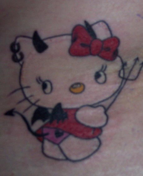 卡通魔鬼凯蒂猫纹身图案