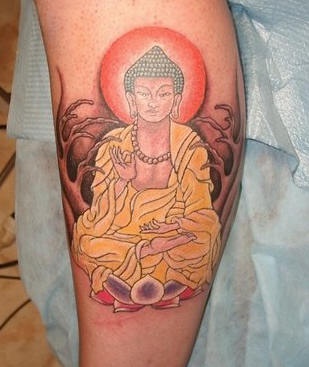 小腿如来佛祖在冥想纹身图案