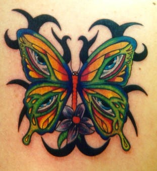 蝴蝶翅膀和部落图腾纹身图案