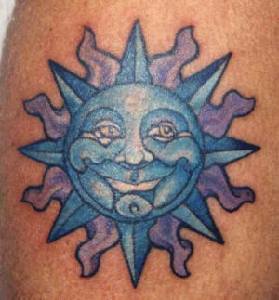 蓝色的太阳纹身图案