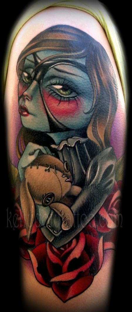 彩色可爱的小女巫与兔玩具纹身图案