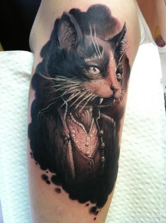 手臂可爱的吸血鬼猫纹身图案