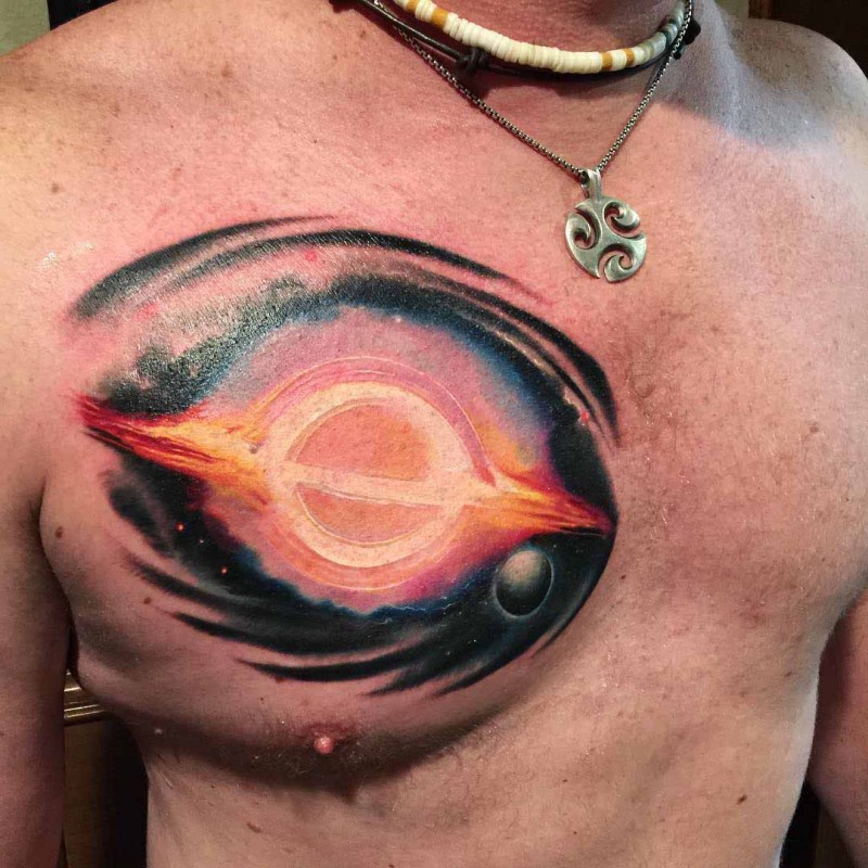 胸部彩色惊人的星球爆炸纹身图案