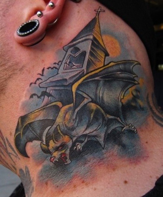 颈部卡通彩绘吸血鬼蝙蝠和旧钟楼纹身图案
