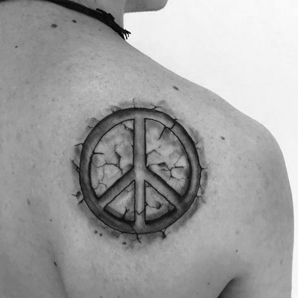 肩部石头般黑白太平洋符号纹身图案