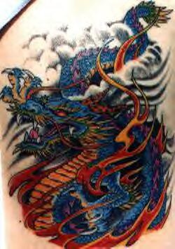中国风蓝色龙和火焰艺术纹身图案