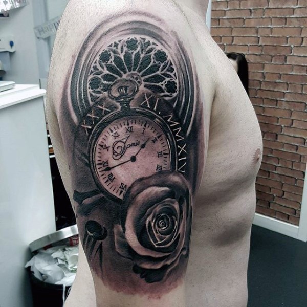 大臂逼真黑白古怪的时钟与玫瑰纹身图案