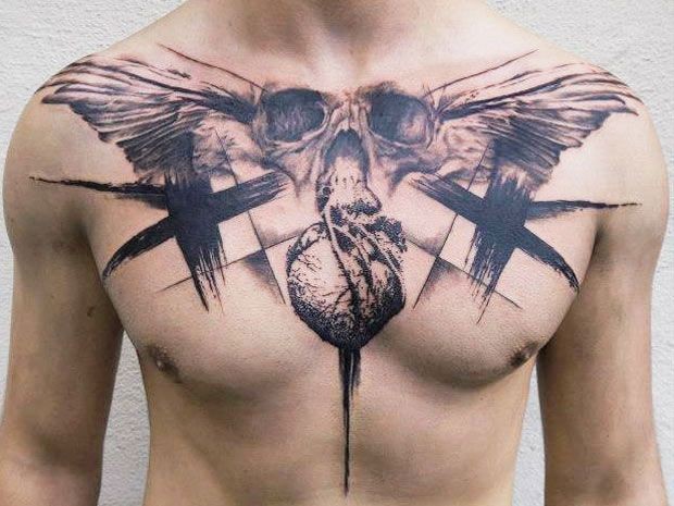 胸部黑色骷髅与蝴蝶翅膀结合心脏纹身图案