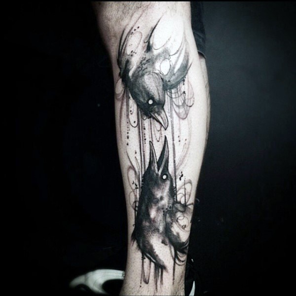 小腿雕刻风格黑色乌鸦纹身图案