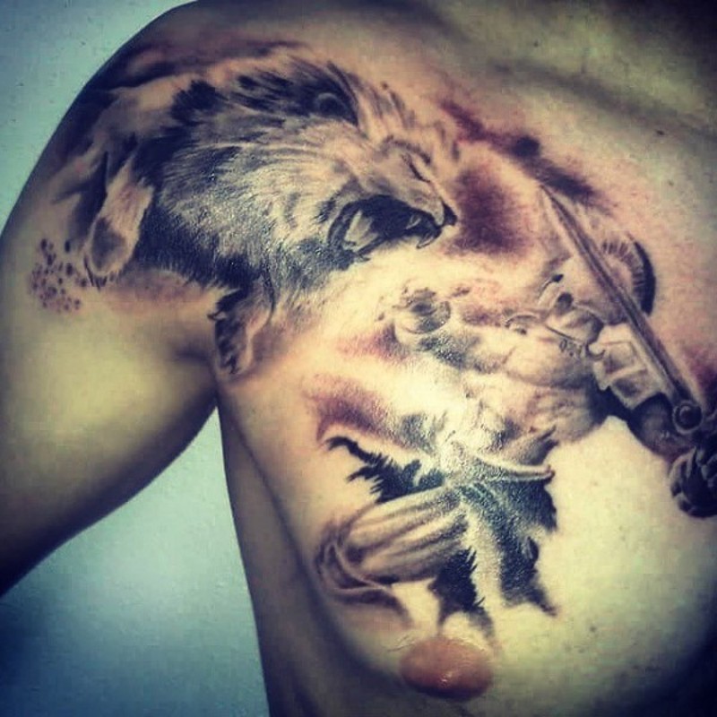 胸部彩色古希腊战斗和狮子纹身图案