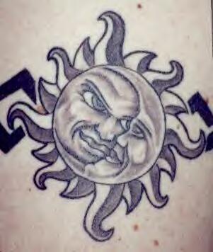黑色太阳和月亮组合纹身图案