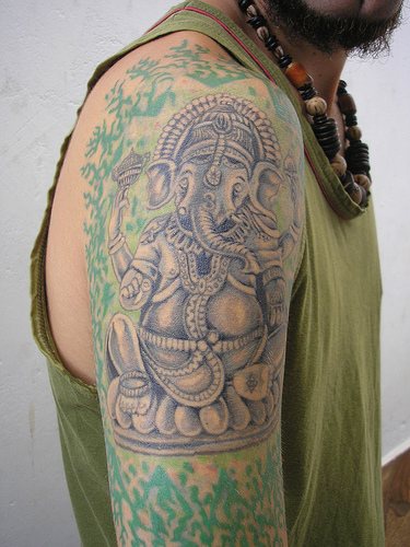 大臂象神甘尼萨与蓝色印度教图腾纹身图案