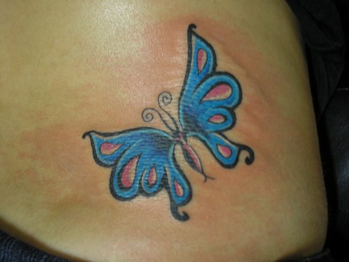 蓝色彩蝴蝶纹身图案