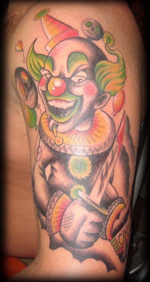 手臂邪恶的小丑纹身图案