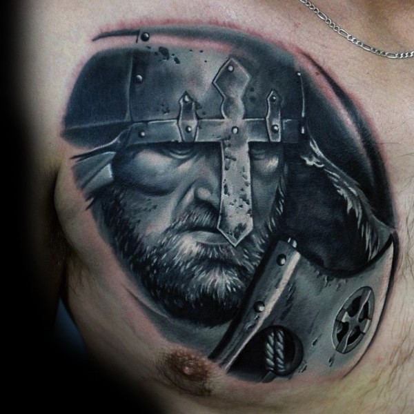 胸部写实黑灰中世纪战士纹身图案