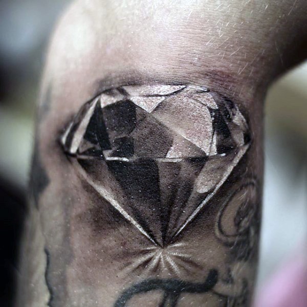 绚丽精致的黑白钻石写实纹身图案