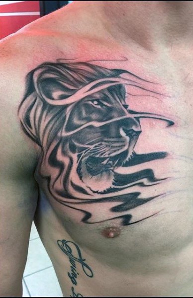 胸部黑灰卡通狮子头部纹身图案
