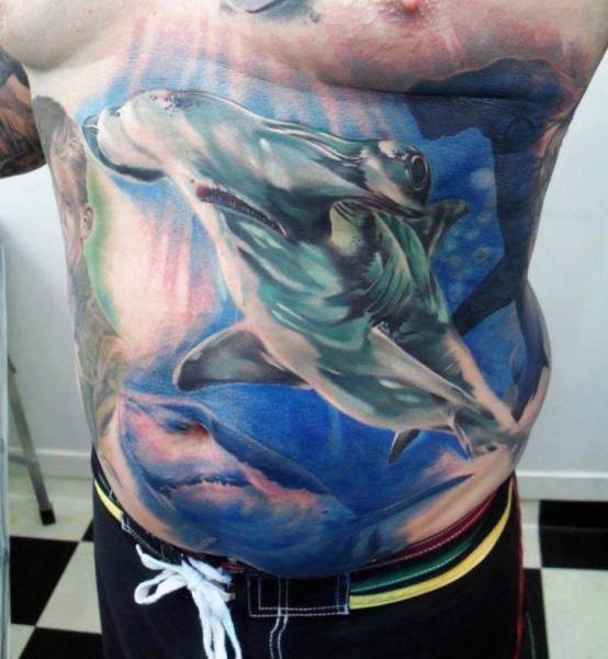 腹部现实主义风格鲨鱼纹身图案