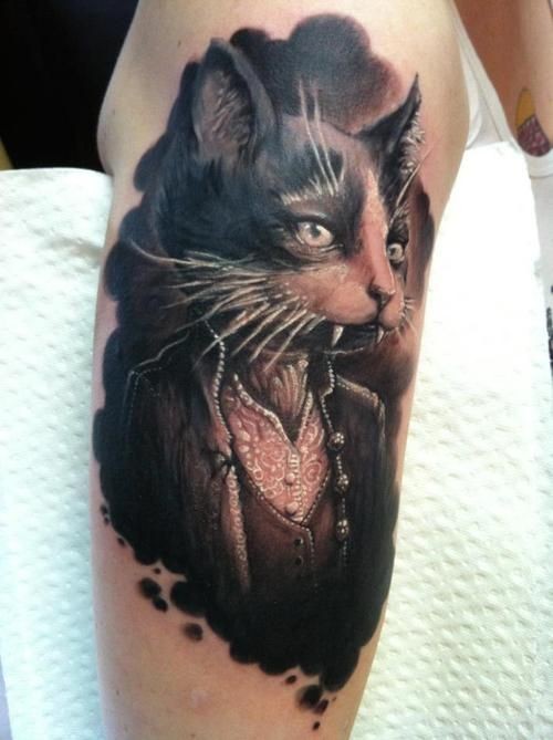 穿衣服的猫肖像纹身图案