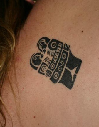 黑色玛雅部落符号纹身图案