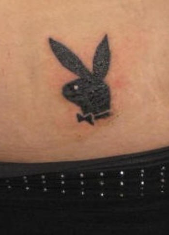 黑色的花花公子兔子标志纹身图案